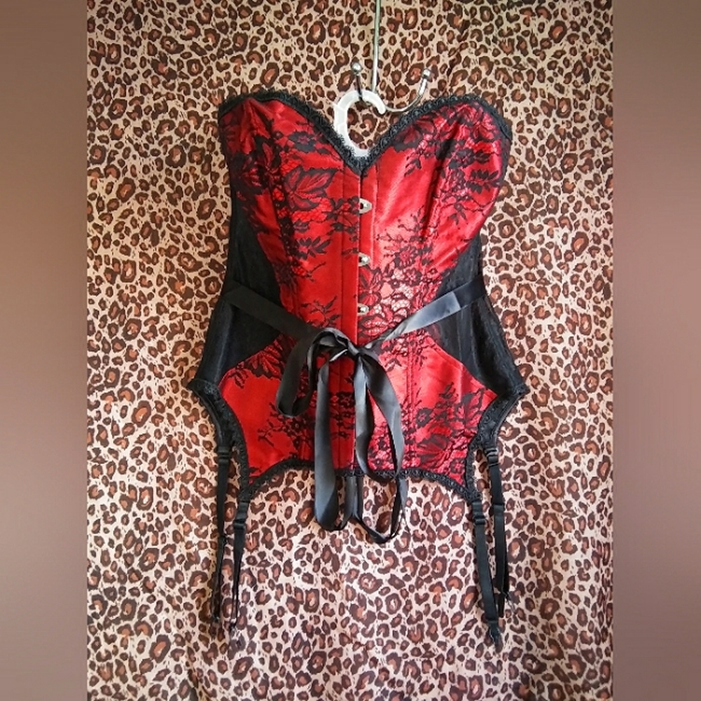 Adore Me Strapless Boned Corset with Garter Size L
